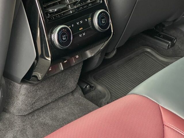 Сірий Ленд Ровер Range Rover Sport, об'ємом двигуна 4.39 л та пробігом 9 тис. км за 168000 $, фото 21 на Automoto.ua