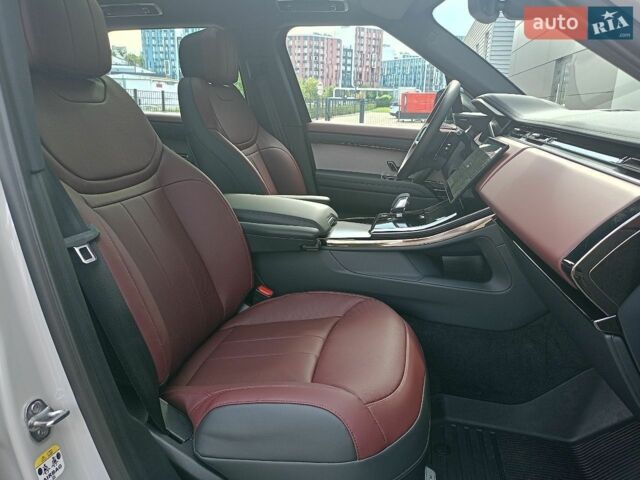 Сірий Ленд Ровер Range Rover Sport, об'ємом двигуна 3 л та пробігом 3 тис. км за 138523 $, фото 17 на Automoto.ua