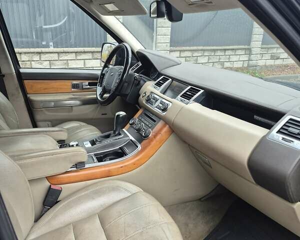 Ленд Ровер Рендж Ровер Спорт 2011 в Киеве на Automoto.ua Синий Ленд Ровер Рендж Ровер Спорт, объемом двигателя 0 л и пробегом 205 тыс. км за 9999 $, фото 13 на Automoto.ua