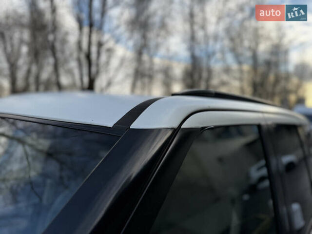 Синий Ленд Ровер Рендж Ровер Спорт, объемом двигателя 2.99 л и пробегом 248 тыс. км за 14000 $, фото 11 на Automoto.ua