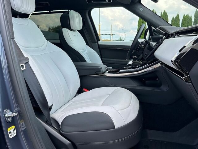 Синій Ленд Ровер Range Rover Sport, об'ємом двигуна 3 л та пробігом 8 тис. км за 165500 $, фото 30 на Automoto.ua