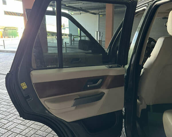 Зеленый Ленд Ровер Рендж Ровер Спорт, объемом двигателя 4.2 л и пробегом 242 тыс. км за 8200 $, фото 9 на Automoto.ua