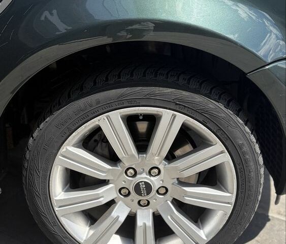 Зелений Ленд Ровер Range Rover Sport, об'ємом двигуна 3.6 л та пробігом 250 тис. км за 5900 $, фото 11 на Automoto.ua