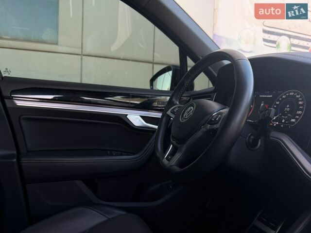 Зелений Ленд Ровер Range Rover Sport, об'ємом двигуна 5 л та пробігом 33 тис. км за 73000 $, фото 4 на Automoto.ua