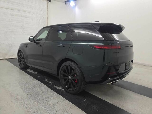 Зелений Ленд Ровер Range Rover Sport, об'ємом двигуна 3 л та пробігом 4 тис. км за 135000 $, фото 5 на Automoto.ua