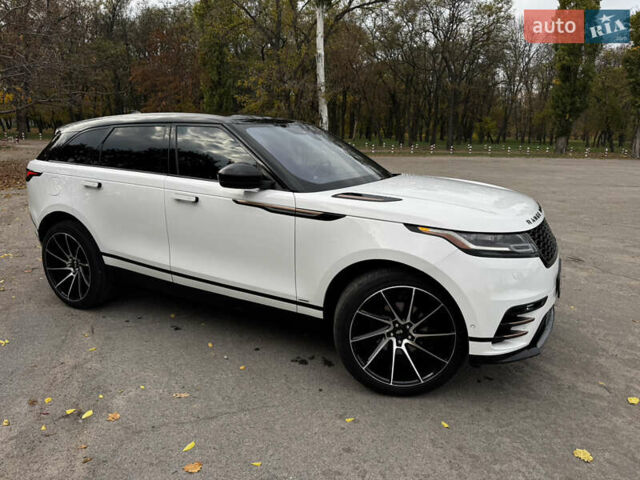 Белый Ленд Ровер Рендж Ровер Велар, объемом двигателя 0 л и пробегом 180 тыс. км за 29000 $, фото 7 на Automoto.ua