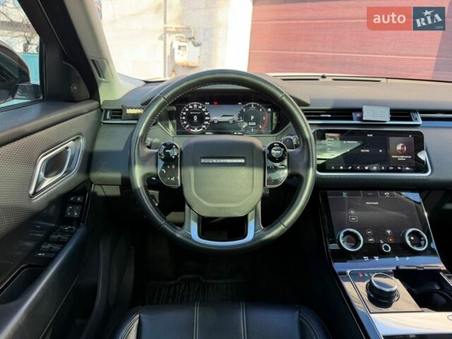 Белый Ленд Ровер Рендж Ровер Велар, объемом двигателя 2 л и пробегом 90 тыс. км за 33900 $, фото 16 на Automoto.ua