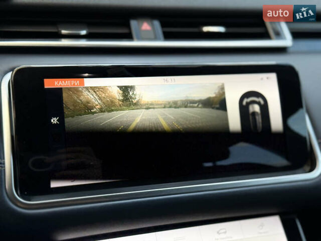 Белый Ленд Ровер Рендж Ровер Велар, объемом двигателя 2 л и пробегом 134 тыс. км за 33999 $, фото 88 на Automoto.ua