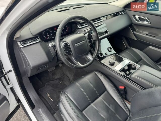 Белый Ленд Ровер Рендж Ровер Велар, объемом двигателя 3 л и пробегом 93 тыс. км за 33000 $, фото 12 на Automoto.ua