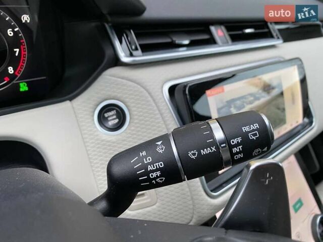 Білий Ленд Ровер Рендж Ровер Велар, об'ємом двигуна 2 л та пробігом 78 тис. км за 35900 $, фото 23 на Automoto.ua