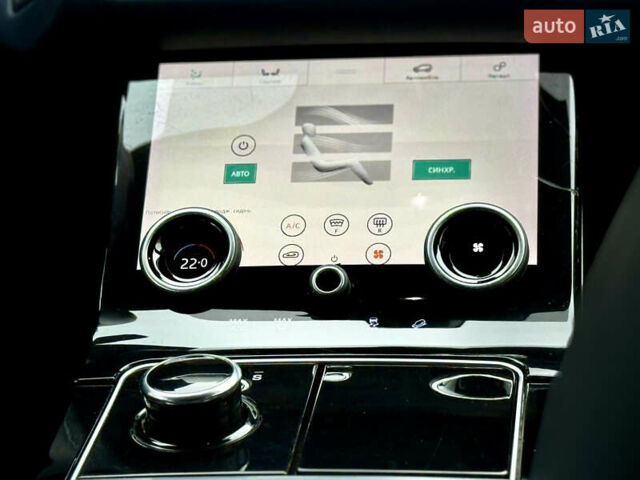 Белый Ленд Ровер Рендж Ровер Велар, объемом двигателя 2 л и пробегом 130 тыс. км за 32500 $, фото 64 на Automoto.ua