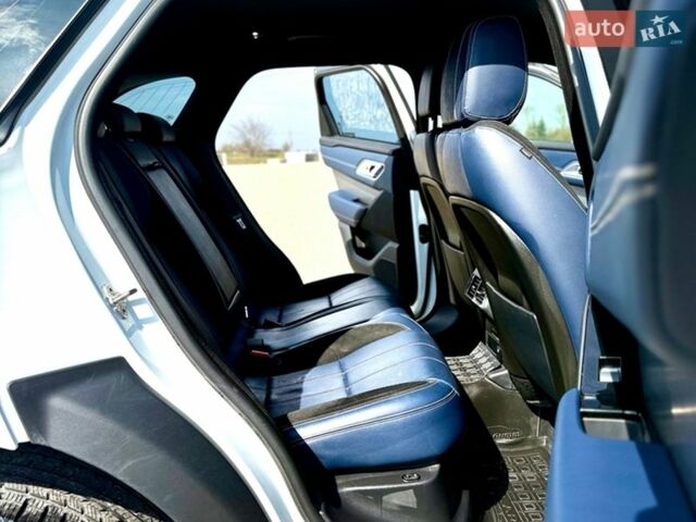 Білий Ленд Ровер Рендж Ровер Велар, об'ємом двигуна 2 л та пробігом 134 тис. км за 28999 $, фото 56 на Automoto.ua