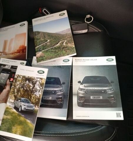 Белый Ленд Ровер Рендж Ровер Велар, объемом двигателя 2 л и пробегом 109 тыс. км за 31000 $, фото 60 на Automoto.ua