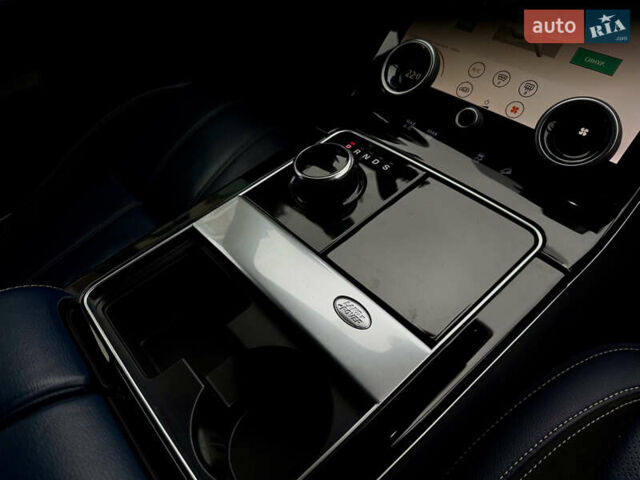 Білий Ленд Ровер Рендж Ровер Велар, об'ємом двигуна 2 л та пробігом 134 тис. км за 29999 $, фото 69 на Automoto.ua