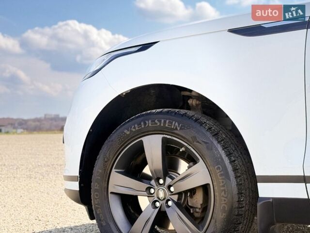 Білий Ленд Ровер Рендж Ровер Велар, об'ємом двигуна 2 л та пробігом 134 тис. км за 28999 $, фото 29 на Automoto.ua