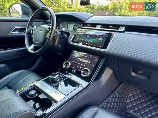 Белый Ленд Ровер Рендж Ровер Велар, объемом двигателя 2 л и пробегом 127 тыс. км за 29900 $, фото 11 на Automoto.ua