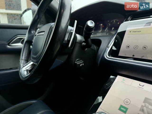 Белый Ленд Ровер Рендж Ровер Велар, объемом двигателя 2 л и пробегом 130 тыс. км за 32500 $, фото 71 на Automoto.ua