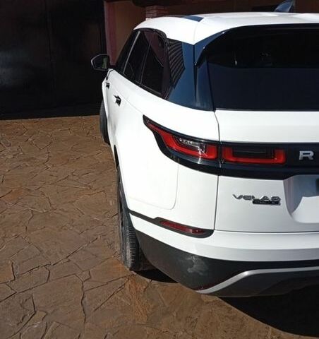 Белый Ленд Ровер Рендж Ровер Велар, объемом двигателя 2 л и пробегом 109 тыс. км за 31000 $, фото 68 на Automoto.ua