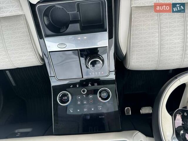 Белый Ленд Ровер Рендж Ровер Велар, объемом двигателя 2.99 л и пробегом 106 тыс. км за 43900 $, фото 27 на Automoto.ua