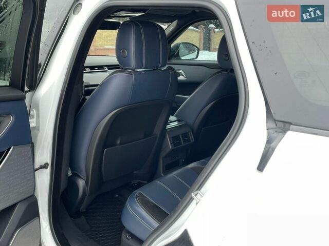 Білий Ленд Ровер Рендж Ровер Велар, об'ємом двигуна 2 л та пробігом 156 тис. км за 27000 $, фото 28 на Automoto.ua