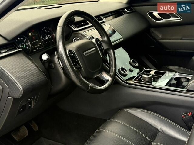 Білий Ленд Ровер Рендж Ровер Велар, об'ємом двигуна 2 л та пробігом 110 тис. км за 38500 $, фото 39 на Automoto.ua
