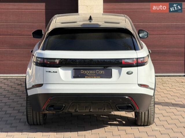 Белый Ленд Ровер Рендж Ровер Велар, объемом двигателя 2 л и пробегом 90 тыс. км за 33900 $, фото 6 на Automoto.ua