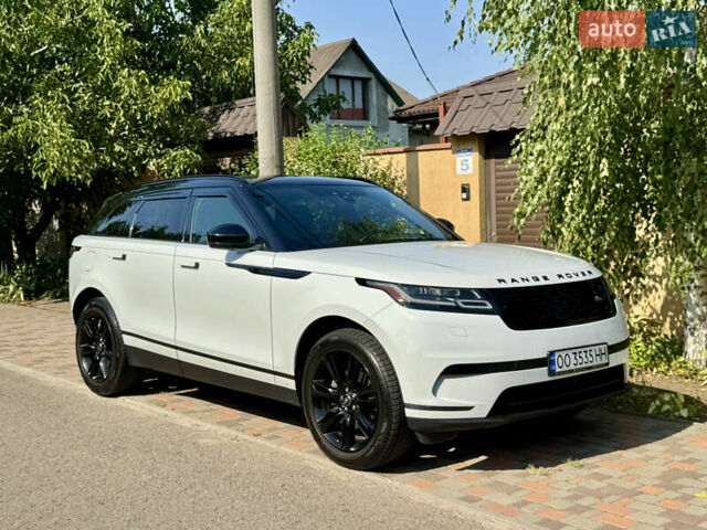 Белый Ленд Ровер Рендж Ровер Велар, объемом двигателя 2 л и пробегом 124 тыс. км за 32300 $, фото 1 на Automoto.ua