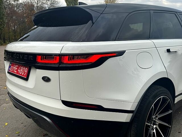 Білий Ленд Ровер Рендж Ровер Велар, об'ємом двигуна 2 л та пробігом 18000 тис. км за 32000 $, фото 3 на Automoto.ua