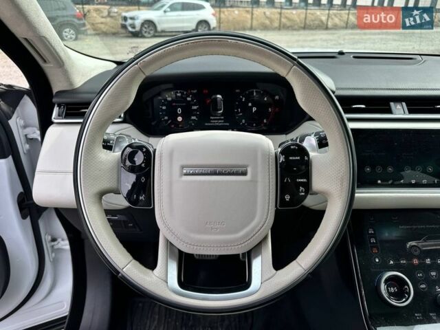 Белый Ленд Ровер Рендж Ровер Велар, объемом двигателя 2.99 л и пробегом 106 тыс. км за 39900 $, фото 16 на Automoto.ua