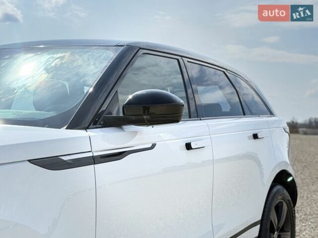 Білий Ленд Ровер Рендж Ровер Велар, об'ємом двигуна 2 л та пробігом 134 тис. км за 28999 $, фото 36 на Automoto.ua