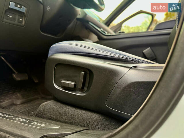 Белый Ленд Ровер Рендж Ровер Велар, объемом двигателя 2 л и пробегом 134 тыс. км за 33999 $, фото 56 на Automoto.ua
