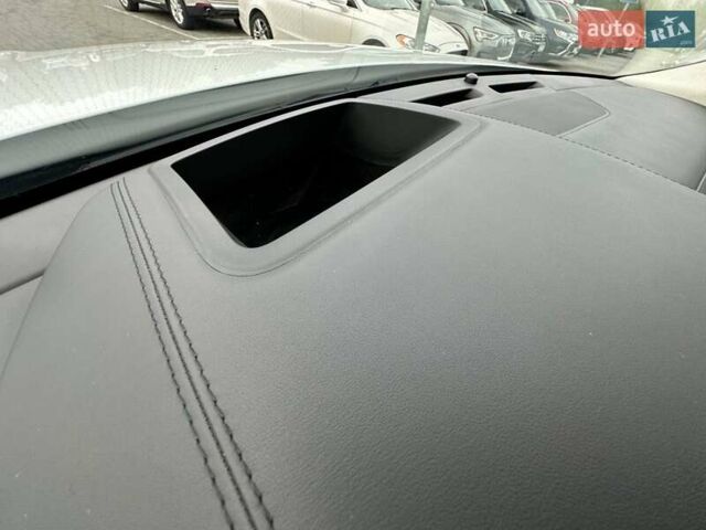 Белый Ленд Ровер Рендж Ровер Велар, объемом двигателя 2.99 л и пробегом 106 тыс. км за 43900 $, фото 15 на Automoto.ua