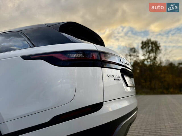 Белый Ленд Ровер Рендж Ровер Велар, объемом двигателя 2 л и пробегом 134 тыс. км за 33999 $, фото 42 на Automoto.ua