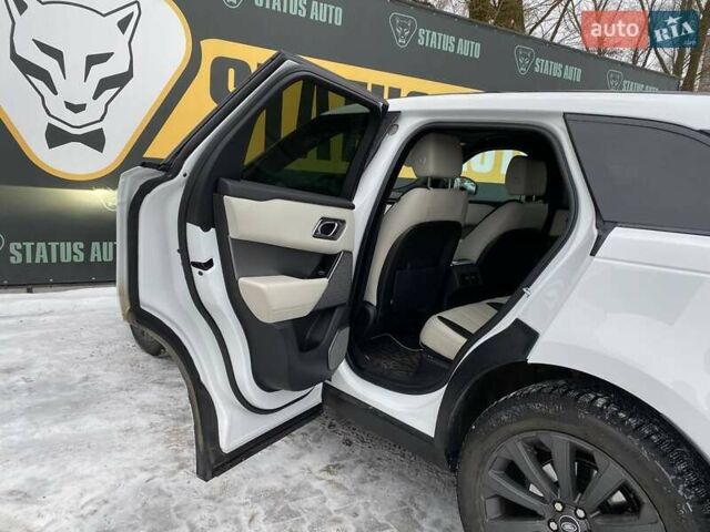 Білий Ленд Ровер Рендж Ровер Велар, об'ємом двигуна 2 л та пробігом 78 тис. км за 35900 $, фото 33 на Automoto.ua