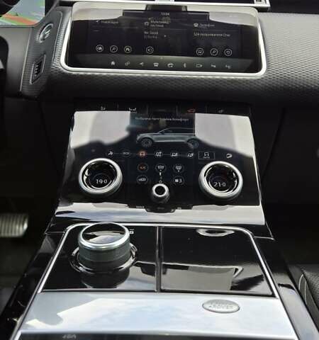 Белый Ленд Ровер Рендж Ровер Велар, объемом двигателя 3 л и пробегом 95 тыс. км за 39500 $, фото 51 на Automoto.ua