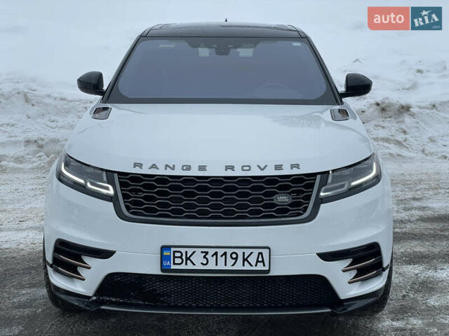 Белый Ленд Ровер Рендж Ровер Велар, объемом двигателя 2 л и пробегом 155 тыс. км за 29500 $, фото 3 на Automoto.ua