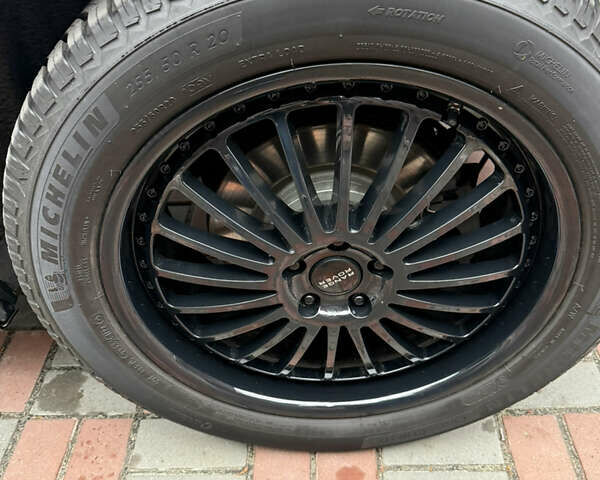 Белый Ленд Ровер Рендж Ровер Велар, объемом двигателя 2 л и пробегом 87 тыс. км за 33300 $, фото 48 на Automoto.ua