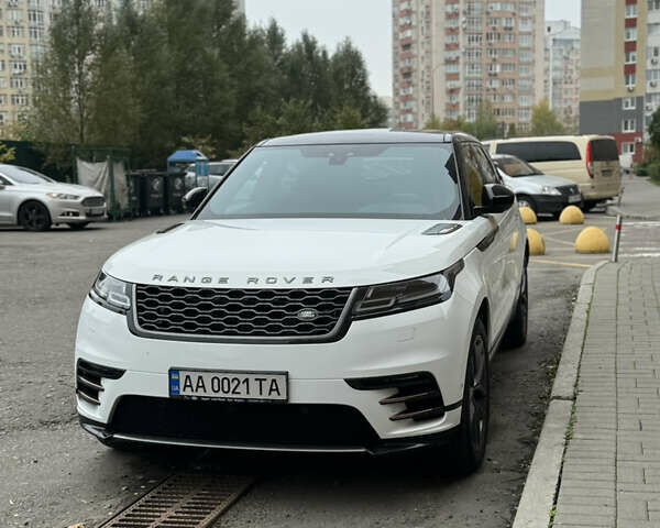 Ленд Ровер Рендж Ровер Велар 2017 в Киеве на Automoto.ua Белый Ленд Ровер Рендж Ровер Велар, объемом двигателя 2 л и пробегом 89 тыс. км за 35000 $, фото 6 на Automoto.ua