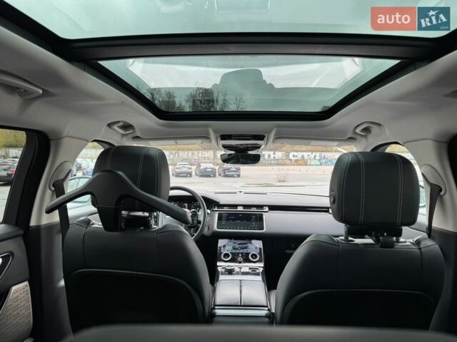 Белый Ленд Ровер Рендж Ровер Велар, объемом двигателя 3 л и пробегом 93 тыс. км за 33000 $, фото 30 на Automoto.ua