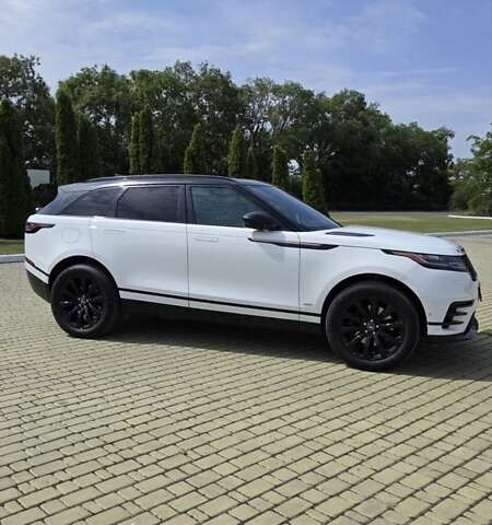 Белый Ленд Ровер Рендж Ровер Велар, объемом двигателя 3 л и пробегом 95 тыс. км за 39500 $, фото 17 на Automoto.ua