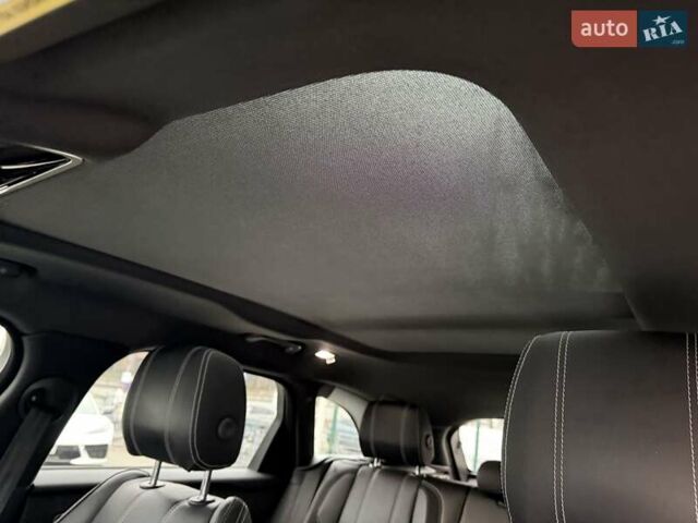 Білий Ленд Ровер Рендж Ровер Велар, об'ємом двигуна 2 л та пробігом 208 тис. км за 29999 $, фото 27 на Automoto.ua