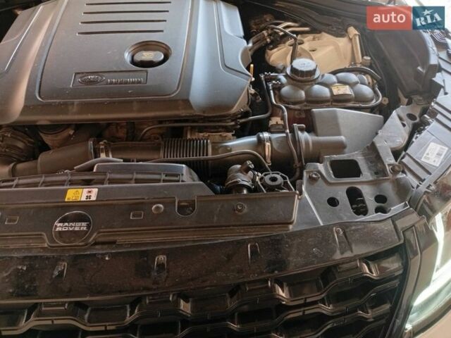 Белый Ленд Ровер Рендж Ровер Велар, объемом двигателя 2 л и пробегом 109 тыс. км за 31000 $, фото 73 на Automoto.ua