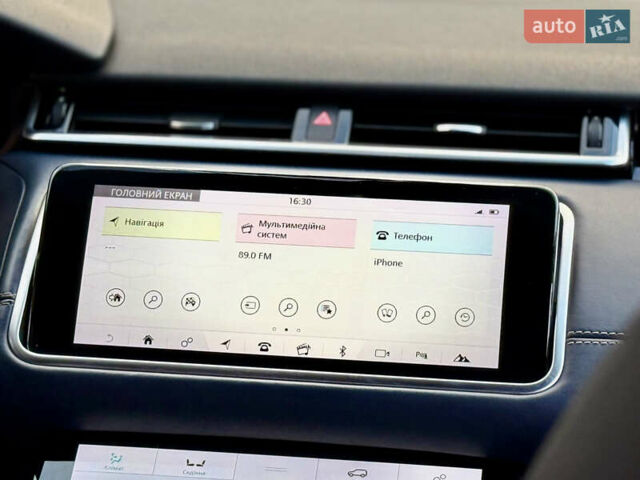 Белый Ленд Ровер Рендж Ровер Велар, объемом двигателя 2 л и пробегом 134 тыс. км за 33999 $, фото 75 на Automoto.ua