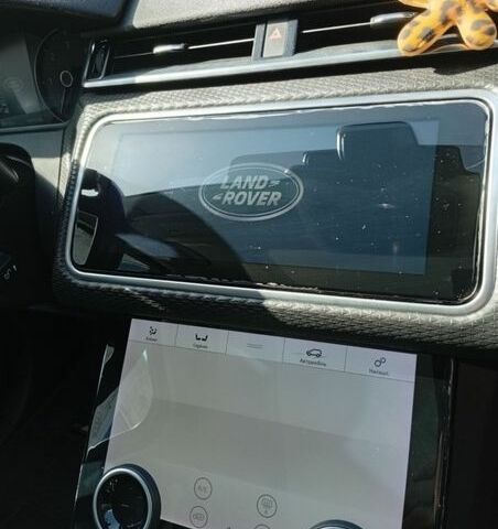 Белый Ленд Ровер Рендж Ровер Велар, объемом двигателя 2 л и пробегом 109 тыс. км за 31000 $, фото 100 на Automoto.ua