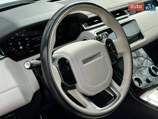 Белый Ленд Ровер Рендж Ровер Велар, объемом двигателя 2.99 л и пробегом 106 тыс. км за 39900 $, фото 20 на Automoto.ua