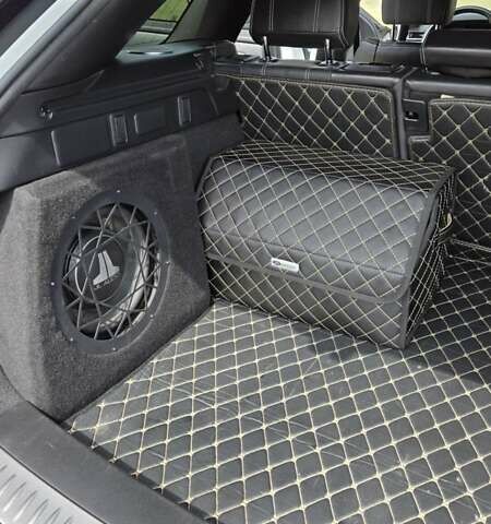 Белый Ленд Ровер Рендж Ровер Велар, объемом двигателя 3 л и пробегом 95 тыс. км за 39500 $, фото 48 на Automoto.ua