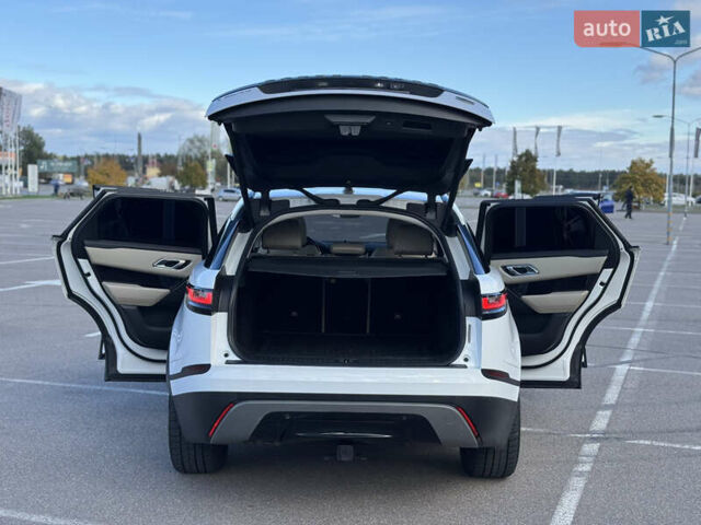 Белый Ленд Ровер Рендж Ровер Велар, объемом двигателя 2 л и пробегом 188 тыс. км за 28700 $, фото 14 на Automoto.ua