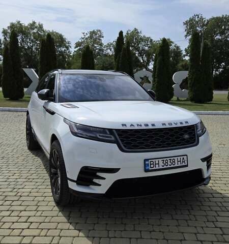 Белый Ленд Ровер Рендж Ровер Велар, объемом двигателя 3 л и пробегом 95 тыс. км за 39500 $, фото 3 на Automoto.ua