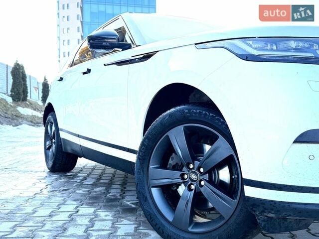 Белый Ленд Ровер Рендж Ровер Велар, объемом двигателя 2 л и пробегом 134 тыс. км за 29999 $, фото 50 на Automoto.ua