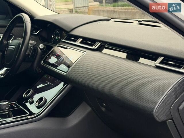 Білий Ленд Ровер Рендж Ровер Велар, об'ємом двигуна 2 л та пробігом 110 тис. км за 38500 $, фото 34 на Automoto.ua